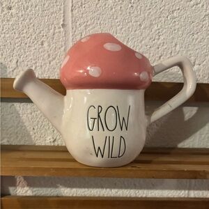 Pink and White Mushroom Watering Can RAE DUNN 🍄